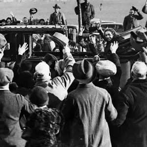 From 14e18 November 1932 Amy Mollison (formerly Amy Johnson)flew her new de Havilland DH From 14e18 November 1932 Amy Mollison (formerly Amy Johnson)flew her new de Havilland DH