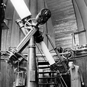 The 15"Equatorial Telescope, arranged for drawing the Sun. July 1936 P000076