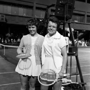 1962 Wimbledon Print: Carole Caldwell and Billie Jean Moffitt