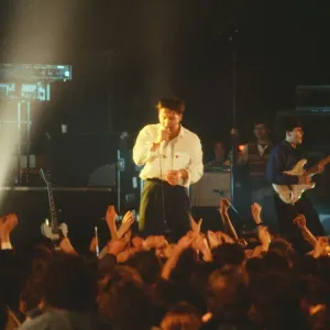 1984 Simple Minds, music group, performing o stage, Scotland, Circa March 1984 1984 Simple Minds, music group, performing o stage, Scotland, Circa March 1984