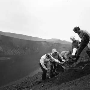 21 NASA Astronauts have just spend a week in Iceland, making a study of the Geology of 21 NASA Astronauts have just spend a week in Iceland, making a study of the Geology of