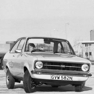 Ford Escort 1100 Print: London Road, Brentford Garage 1975 Ford Escort 1100 Print: London Road, Brentford Garage 1975