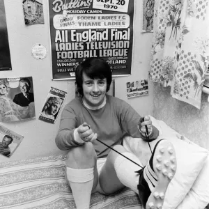 Paddy McGroarty in England Ladies Football Strip Print (1972) Paddy McGroarty in England Ladies Football Strip Print (1972)