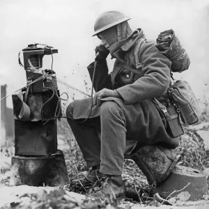 25 Pounder Gunner at Work, Print
