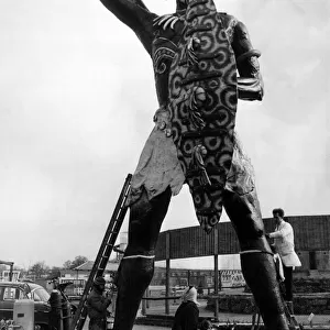 A 35 foot figure of a Zulu warrior being erected at the entrance to Coventry Zoo Park