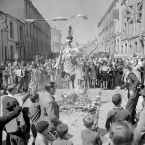 At 3pm on 8 May 1945, Prime Minister, Winston Churchill announced that the war in Europe At 3pm on 8 May 1945, Prime Minister, Winston Churchill announced that the war in Europe