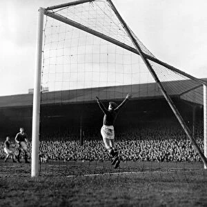 Action during the league match between Manchester United and Everton February 1957