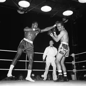 Action during the non-title heavyweight fight between American Cassius Clay Action during the non-title heavyweight fight between American Cassius Clay