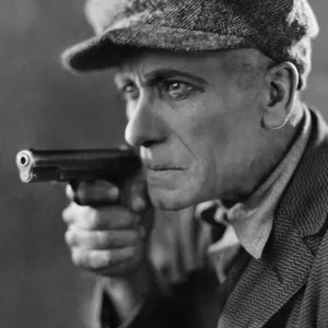 Actor Brinsley Shaw seen here posing as Benny the Duck, a criminal in the King Vidor film Actor Brinsley Shaw seen here posing as Benny the Duck, a criminal in the King Vidor film