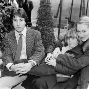 Dustin Hoffman with Meryl Streep and Justin Henry Print, 1980 Dustin Hoffman with Meryl Streep and Justin Henry Print, 1980
