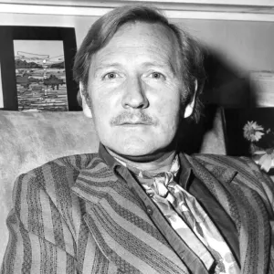 Actor Leslie Phillips pictured at his Maida Vale, London home on 21st August 1973 Actor Leslie Phillips pictured at his Maida Vale, London home on 21st August 1973