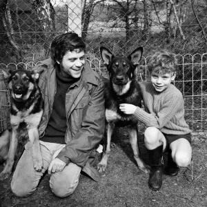 Actor, Oliver Reed, with his 7 year old son Mark and their alsatians Rex (left) and Rinty Actor, Oliver Reed, with his 7 year old son Mark and their alsatians Rex (left) and Rinty