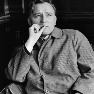 Print of Richard Burton in a London pub, May 1965 Print of Richard Burton in a London pub, May 1965