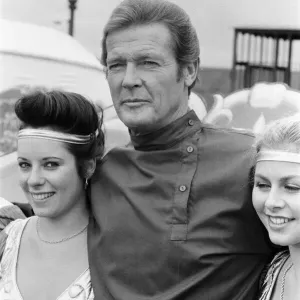 Actor Roger Moore on location at the RAF Upper Heyford, Oxon Actor Roger Moore on location at the RAF Upper Heyford, Oxon