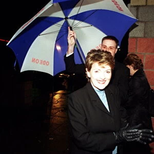 ACTRESS BRENDA BLETHYN JANUARY 1999 arriving at the premiere of the film Little