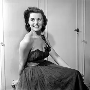 Actress Eunice Gayson. March 1952 C1275-001