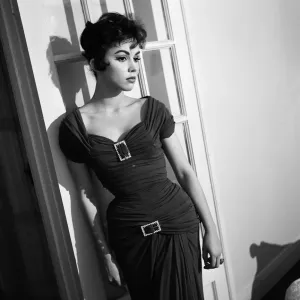 Actress Jackie Lane pictured in her London flat. 20th March 1957