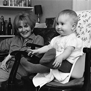 Actress Sheila Hancock with her baby daughter Melanie Jane. 14th March 1965