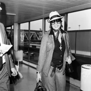 La actriz y cantante Liza Minnelli llega al Aeropuerto de Heathrow. 27 de junio de 1973.
