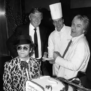 Adam Faiths Cake at the Savoy: Elton John, Michael Parkinson