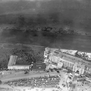 Aerial view of Newmarket racecourse on Cambridgeshire Day. October 1922 Aerial view of Newmarket racecourse on Cambridgeshire Day. October 1922