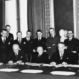 An agreement was signed today in London between Greece and Yugoslavia concerning An agreement was signed today in London between Greece and Yugoslavia concerning