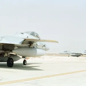 US Air Force F16 at Dhahran Air Base, Saudi Arabia, September 1990 US Air Force F16 at Dhahran Air Base, Saudi Arabia, September 1990