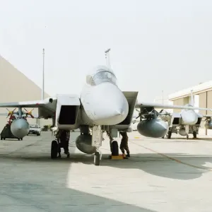 US Air Force F16 at Dhahran Air Base, Saudi Arabia, September 1990 US Air Force F16 at Dhahran Air Base, Saudi Arabia, September 1990