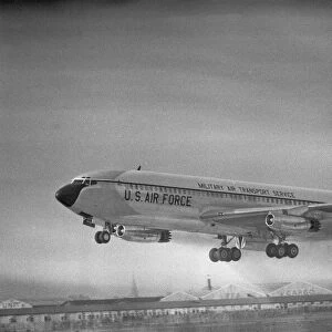 Air Force One taking off from Heathrow Airport, at the end of President Eisenhower