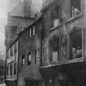 Akenside Hill, Newcastle. Picture shows a lodging house where single beds cost 1 1 / 2d Akenside Hill, Newcastle. Picture shows a lodging house where single beds cost 1 1 / 2d
