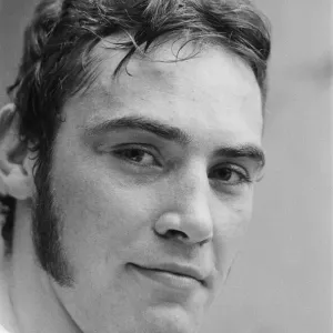 Alan Minter (born 17 August 1951) is a British former professional boxer who competed Alan Minter (born 17 August 1951) is a British former professional boxer who competed