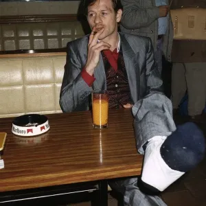 Alex Higgins snooker player alias Hurricane Higgins smoking cigar Alex Higgins snooker player alias Hurricane Higgins smoking cigar