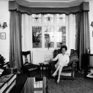 Alexander Jean actress at home. July 1987 P016306