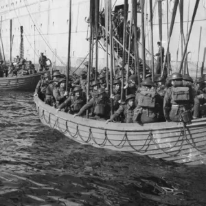 Allied forces landing on Spitzbergen. Canadian troops leaving the SS Empress of Canada Allied forces landing on Spitzbergen. Canadian troops leaving the SS Empress of Canada