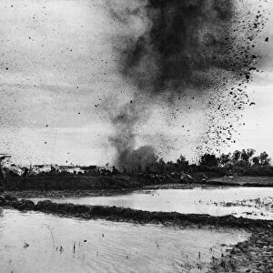 Allied troops make their way inland after landing in Rangoon