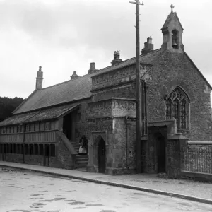 Almshouses Print, Tiverton, Devon 1926 Almshouses Print, Tiverton, Devon 1926