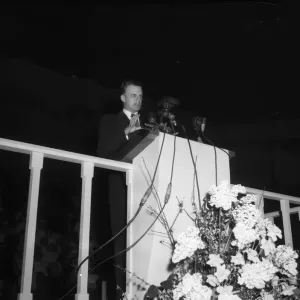 American evangelist Billy Graham speaks to a huge 12000 plus crowd at the Harringay Arena American evangelist Billy Graham speaks to a huge 12000 plus crowd at the Harringay Arena