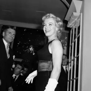 Marilyn Monroe at the Savoy Hotel Print, 15th July 1956 Marilyn Monroe at the Savoy Hotel Print, 15th July 1956
