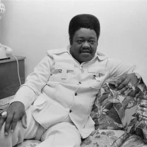 Le pianiste américain Fats Domino à Londres pour jouer au New Victoria Theatre. Le pianiste américain Fats Domino à Londres pour jouer au New Victoria Theatre.