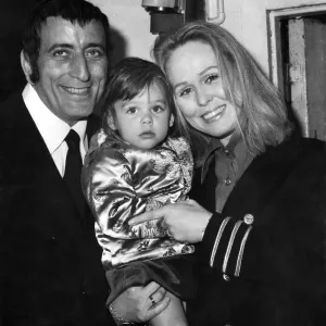 Tony Bennett with new wife and daughter, London Print 1972