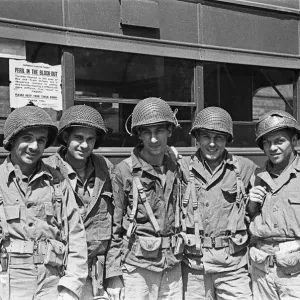 Some of the American soldiers that released a number of Russian prisoners when Cherbourg Some of the American soldiers that released a number of Russian prisoners when Cherbourg