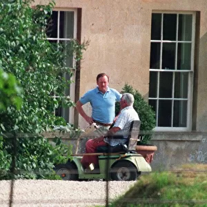 ANDREW PARKER BOWLES OUTSIDE HIS HOME. JULY 94-5966