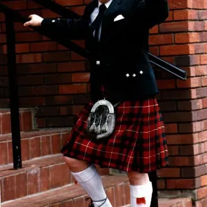 Andy Stewart in Highland Dress Print (00430) Andy Stewart in Highland Dress Print (00430)