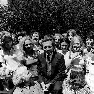 Andys back in Town: Popular American singer Andy Williams and fans in London