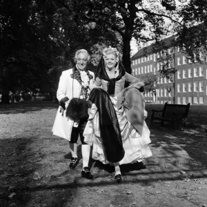 Angela Lansbury and Vittorio De Sica on the set of