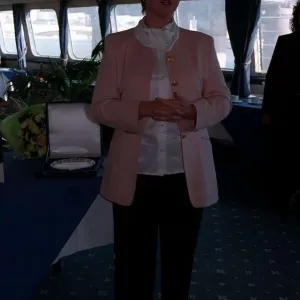Anne Diamond TV Presenter October 1997 Who presented Claire Morton with The Nanny Anne Diamond TV Presenter October 1997 Who presented Claire Morton with The Nanny