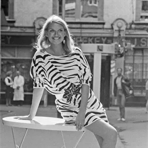 Anneka Rice, Television presenter in 1986. Picture taken before the official