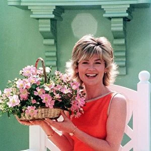 Anthea Turner TV Presenter May 1998 At the Chelsea flower show to launch the St