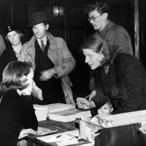 Applicants for Ration Books and Clothing Cards Print, 18th May 1942 Applicants for Ration Books and Clothing Cards Print, 18th May 1942