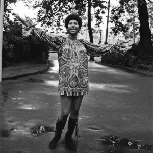 Aretha Franklin Print - London Summer 1970 Aretha Franklin Print - London Summer 1970